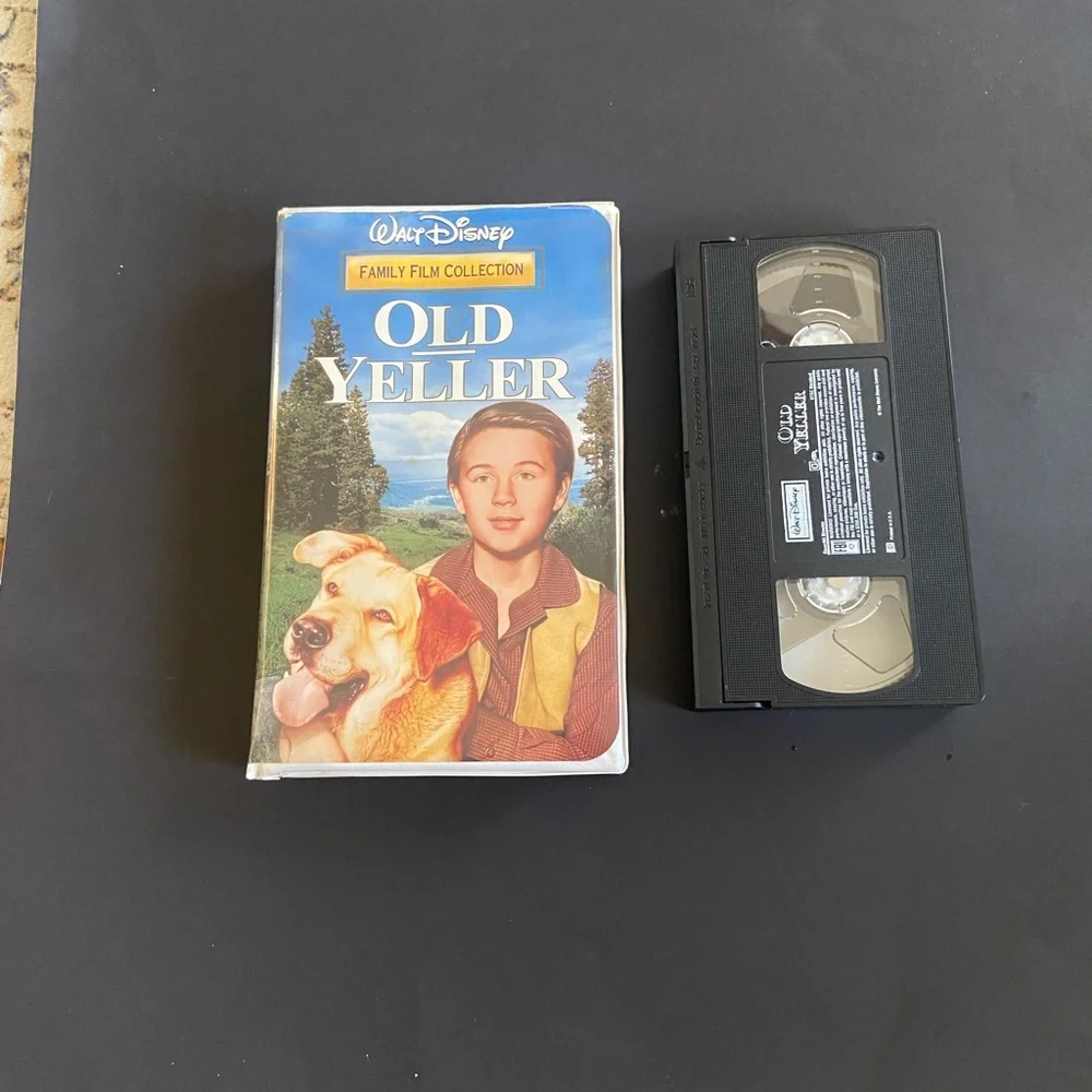 Disney Old Yeller VHS Tape - Black